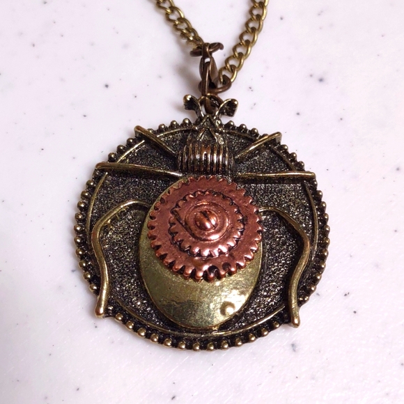 🧭 Steampunk Beetle pendant and chain - Picture 4 of 7